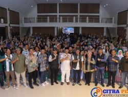 Bupati Bandung Salurkan Bantuan Paket Sembako Untuk 15.000 Seniman dan Budayawan