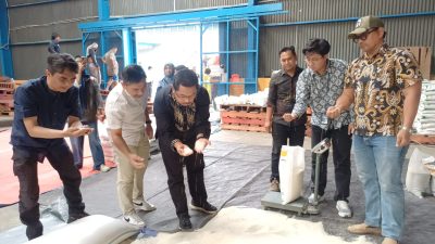 Pemkab Bandung Barat Pastikan Kualitas Beras dan Minyak Goreng Bantuan Pangan CPP Sebelum Disalurkan