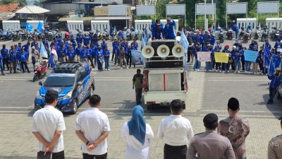 Aksi Buruh SPSI KBB Soroti Rencana Impor Mobil dari India