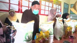 Ratusan Warga Pasirhalang Terima Bantuan Pangan dan Layanan Cek Kesehatan Gratis